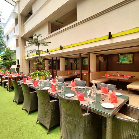 Citrus Hotel Lonavala Bagian luar foto