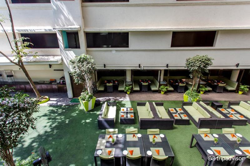Citrus Hotel Lonavala Bagian luar foto