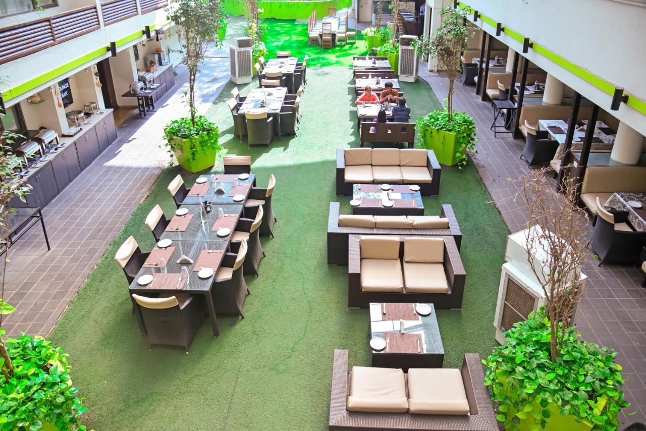 Citrus Hotel Lonavala Bagian luar foto