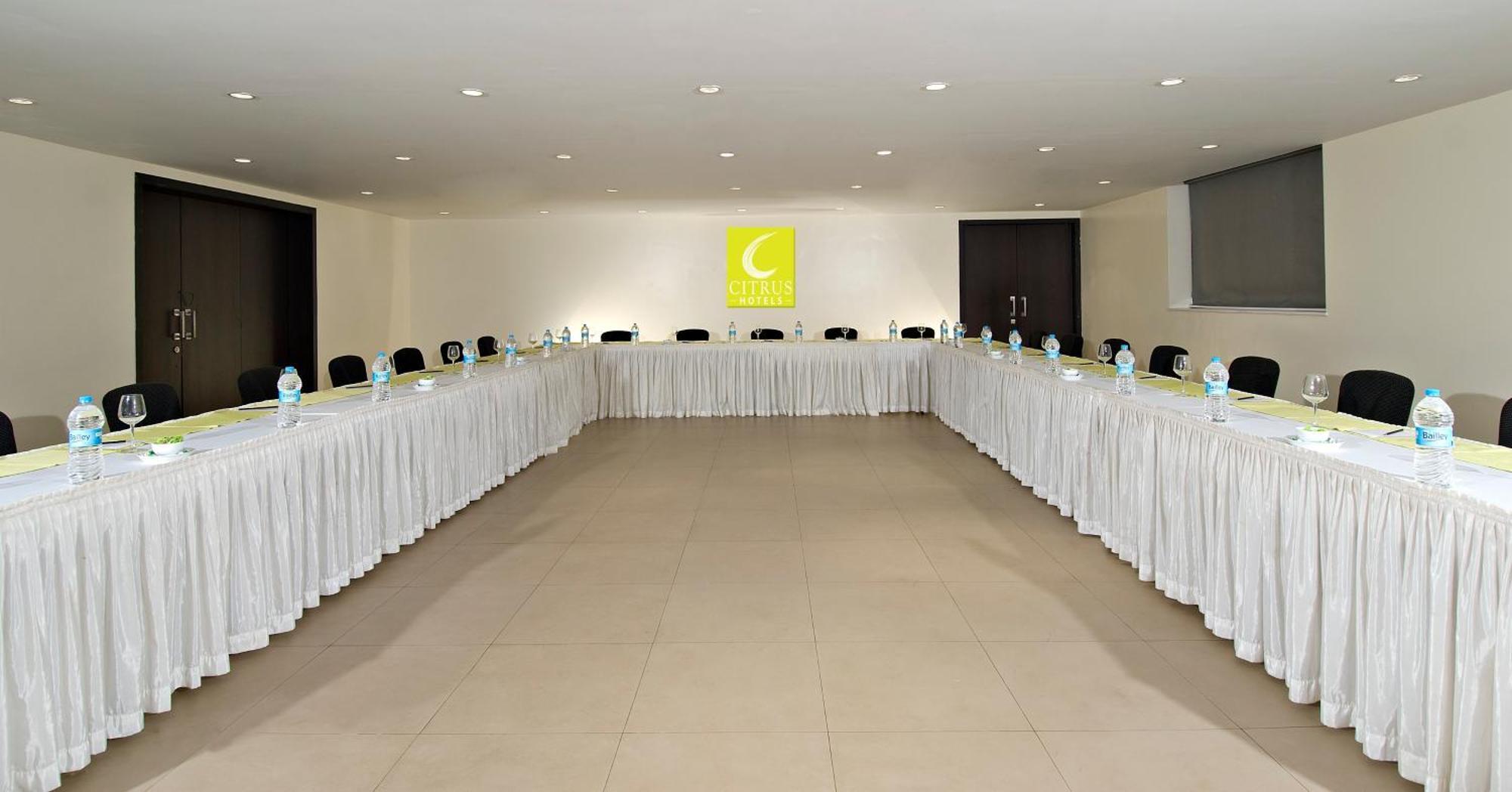 Citrus Hotel Lonavala Bagian luar foto