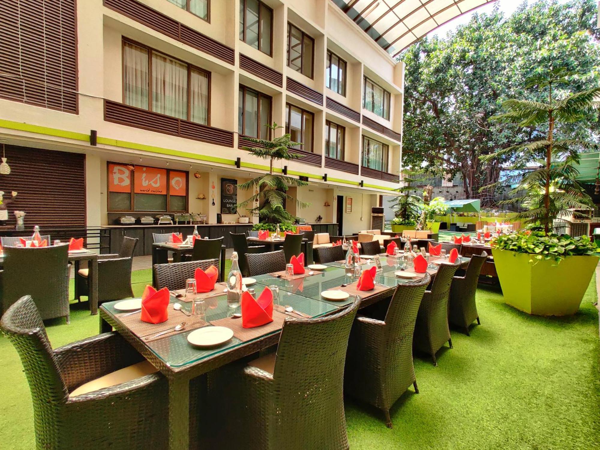 Citrus Hotel Lonavala Bagian luar foto