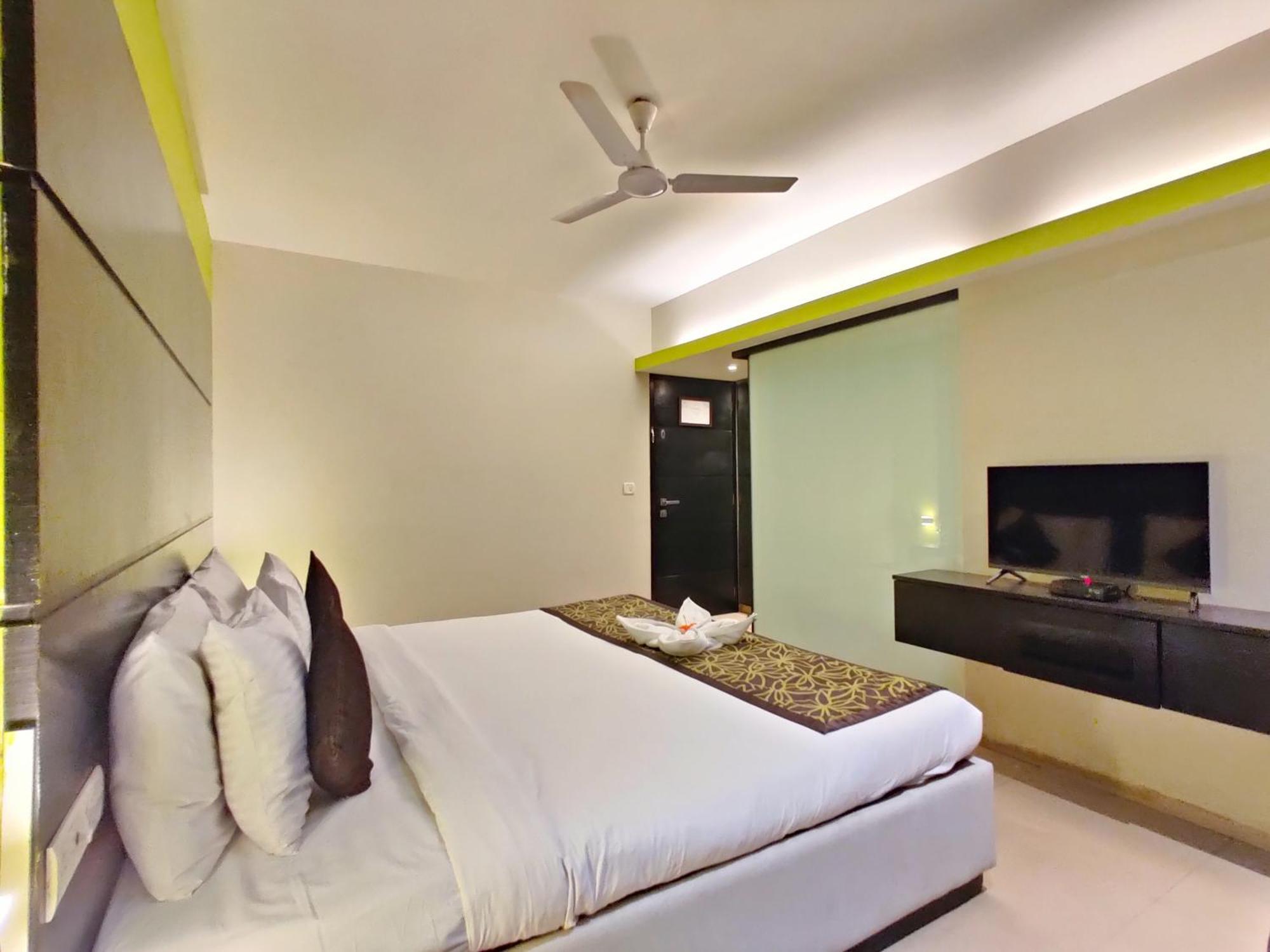 Citrus Hotel Lonavala Bagian luar foto