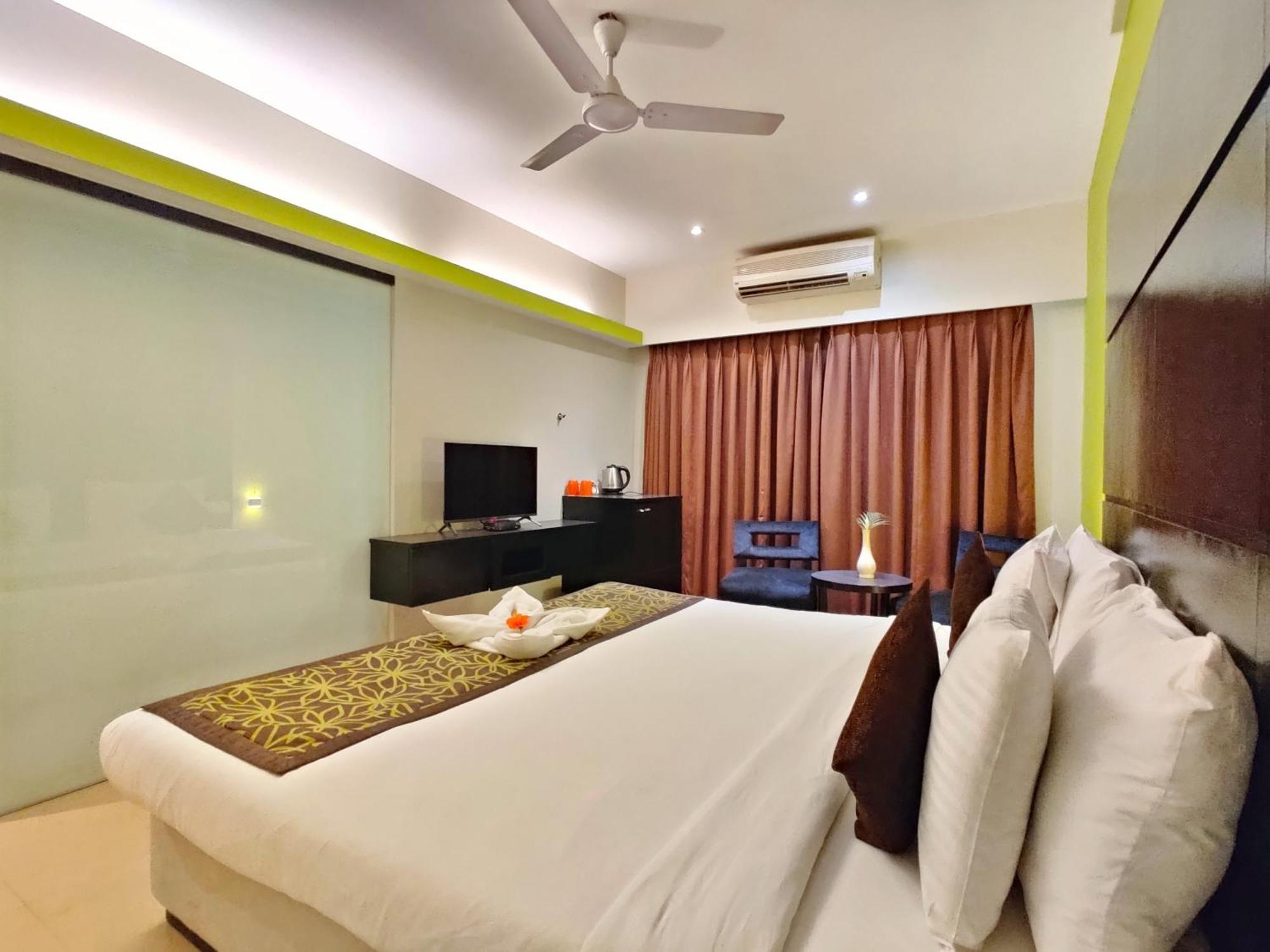 Citrus Hotel Lonavala Bagian luar foto